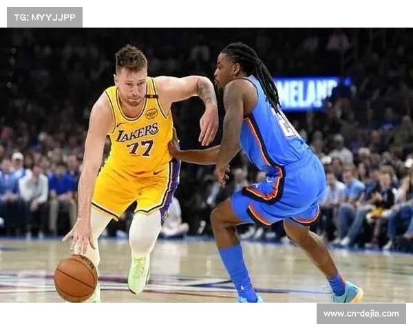 东契奇半场30分对飙亚历山大，独行侠雷霆上演对攻大战